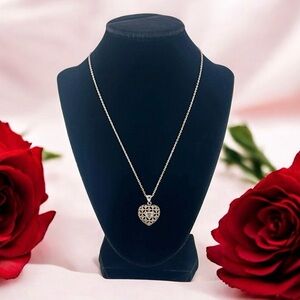 Avon Vintage Retro 925 Sterling Silver Filigree Heart Pendant Necklace 1960’s